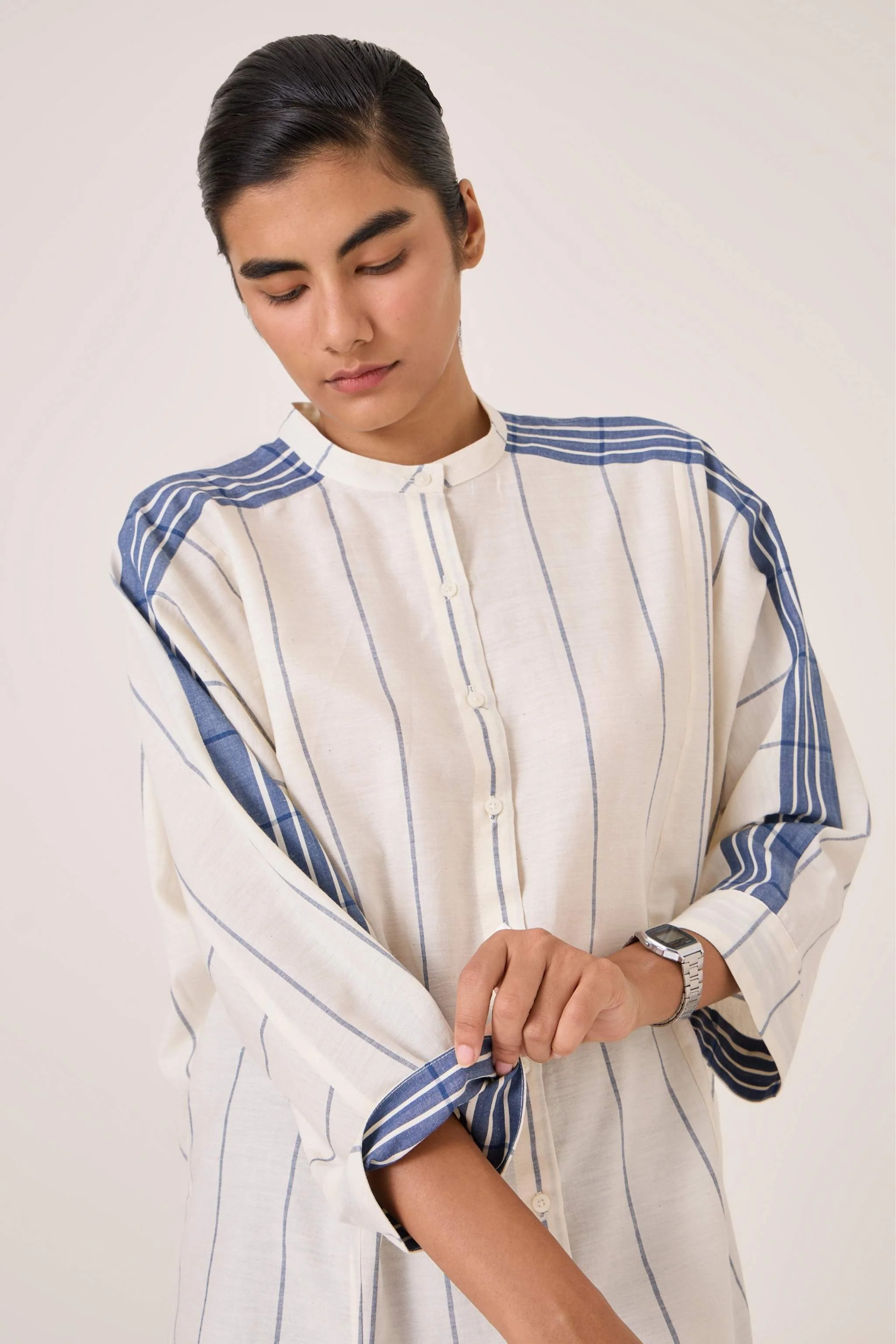 Amer Off White Handwoven Boxy Shirt - Image 5