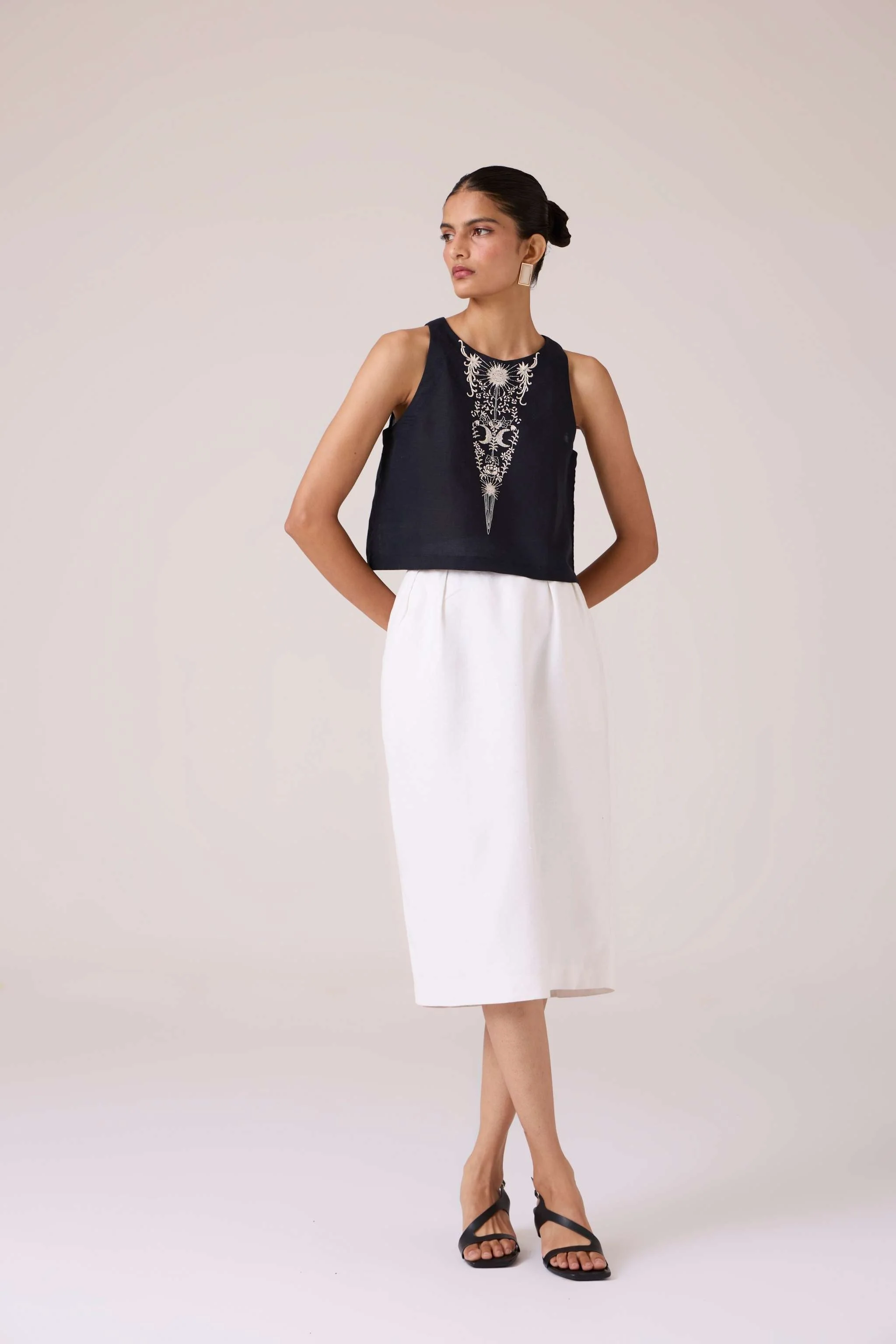 Evora Black Embroidered Top - Image 10