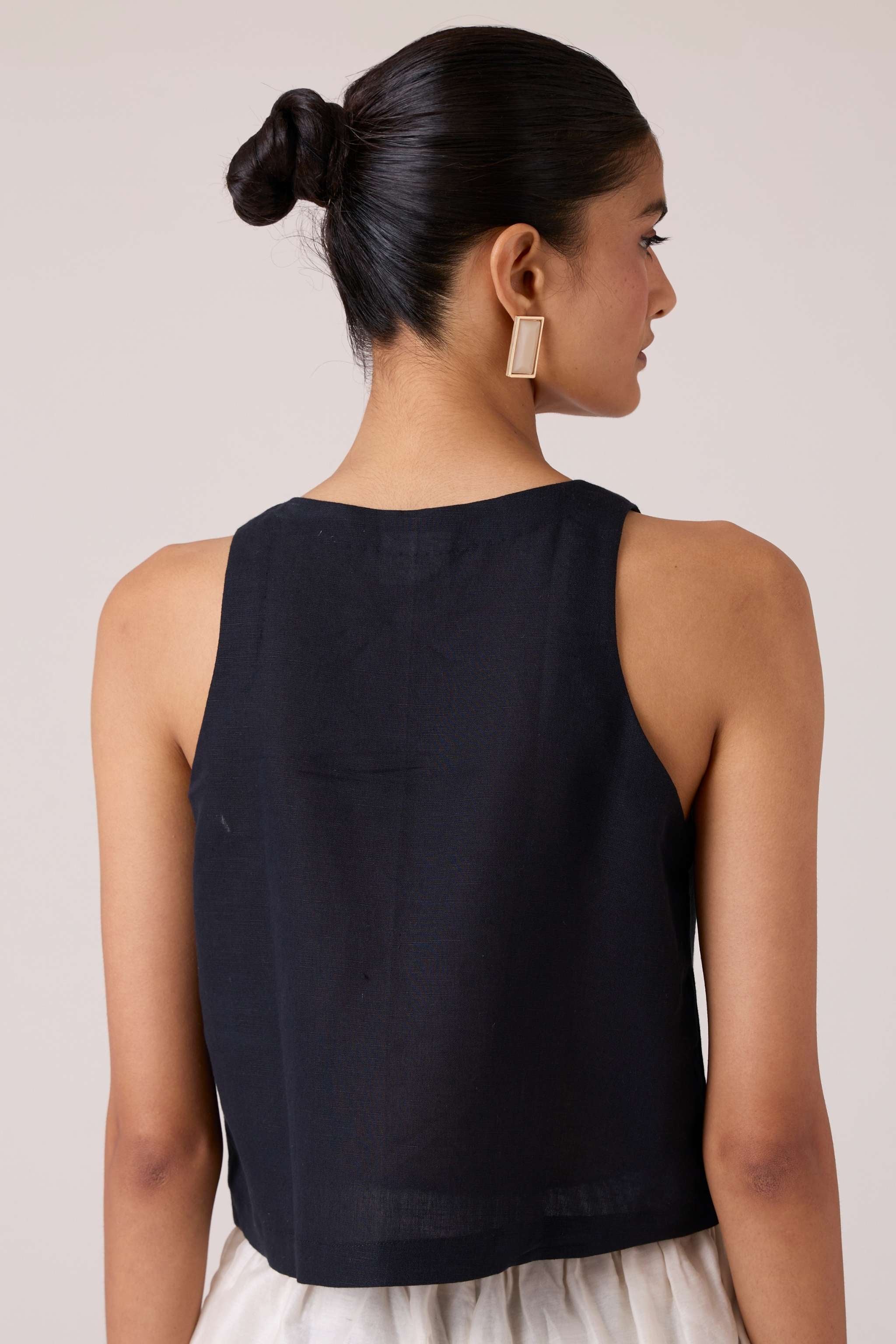 Evora Black Embroidered Top - Image 8