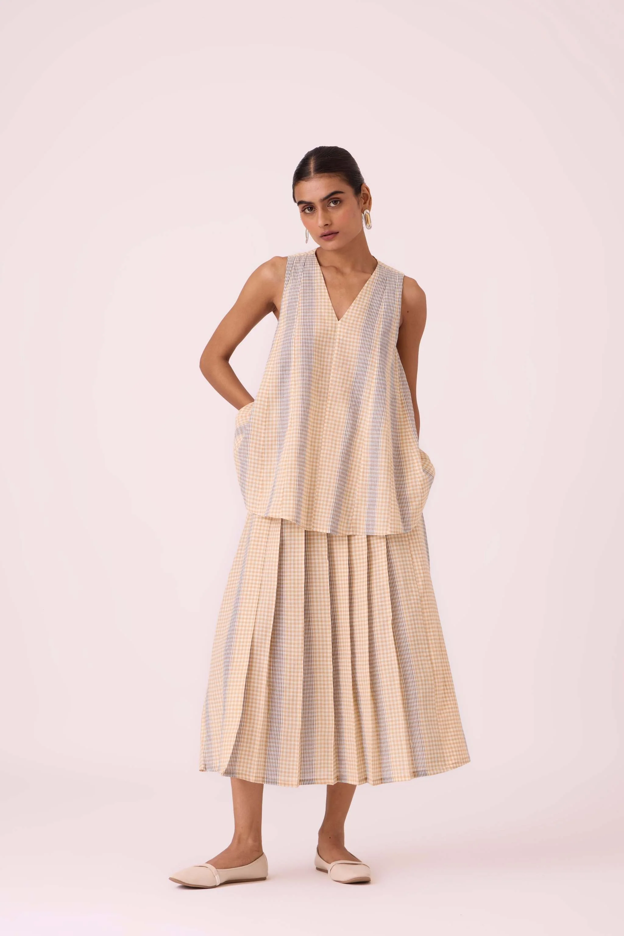 Mikhail Beige Handwoven Skirt - Image 3