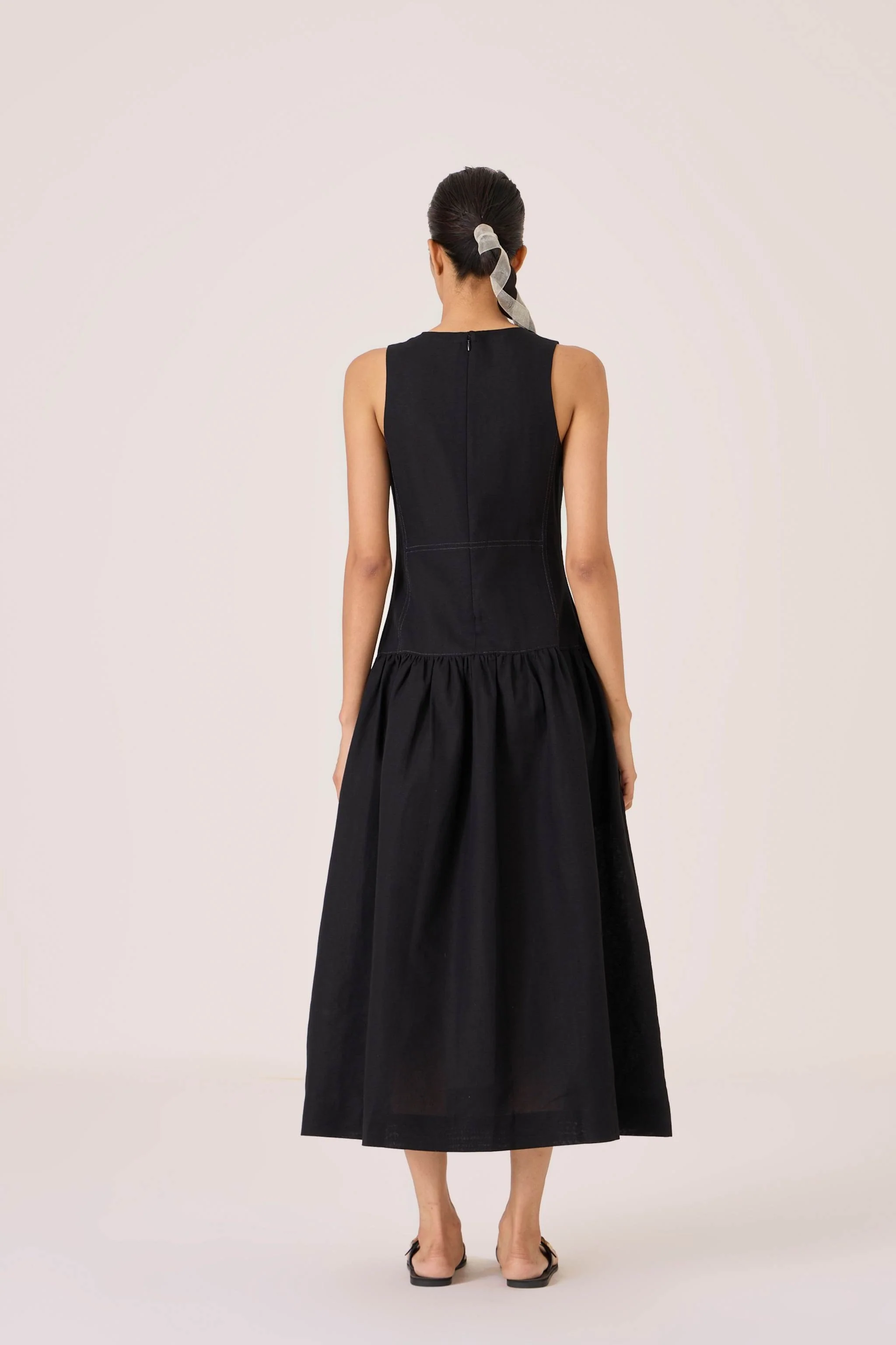 Nuwan Black Quilted Dress - Image 11