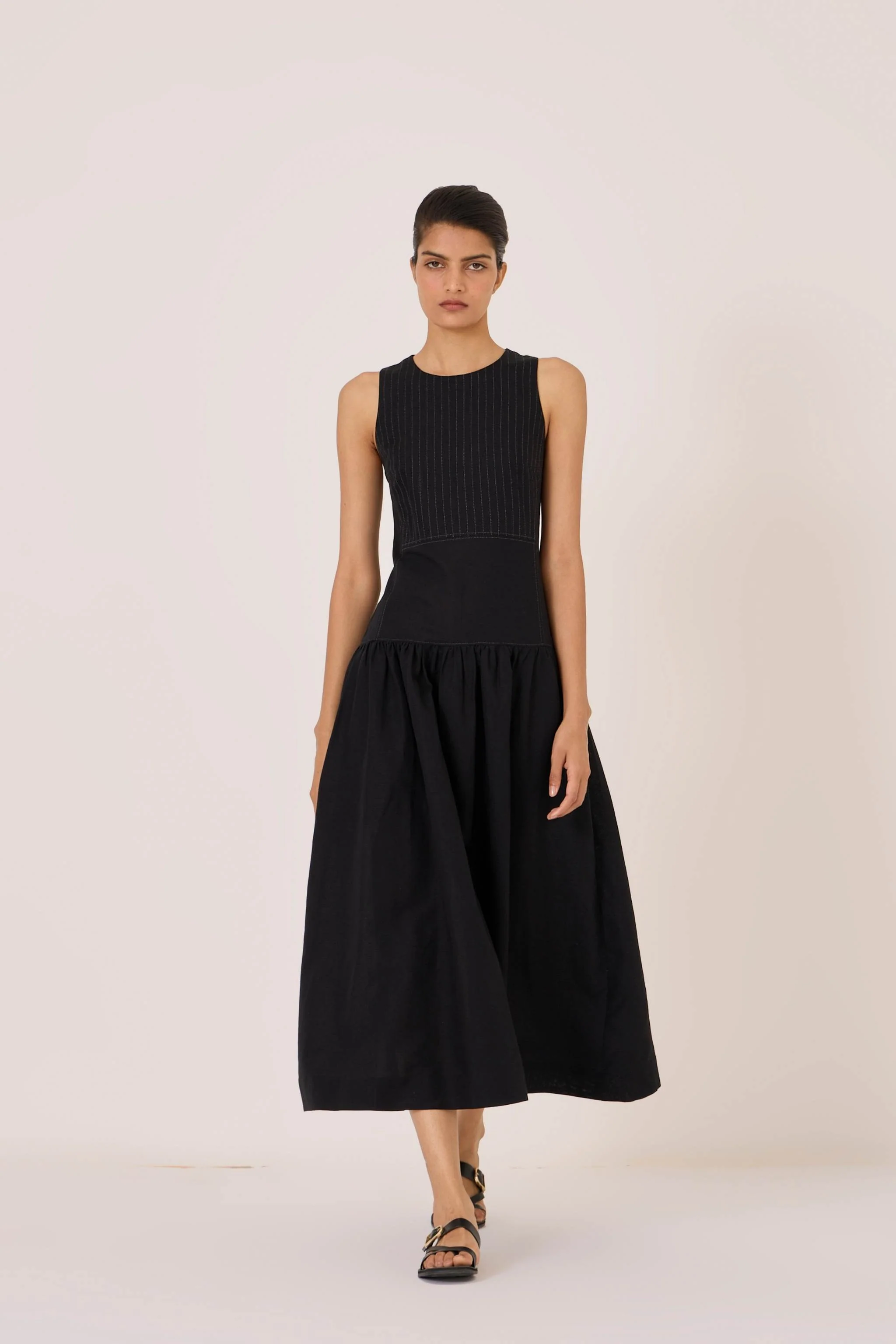 Nuwan Black Quilted Dress - Image 3