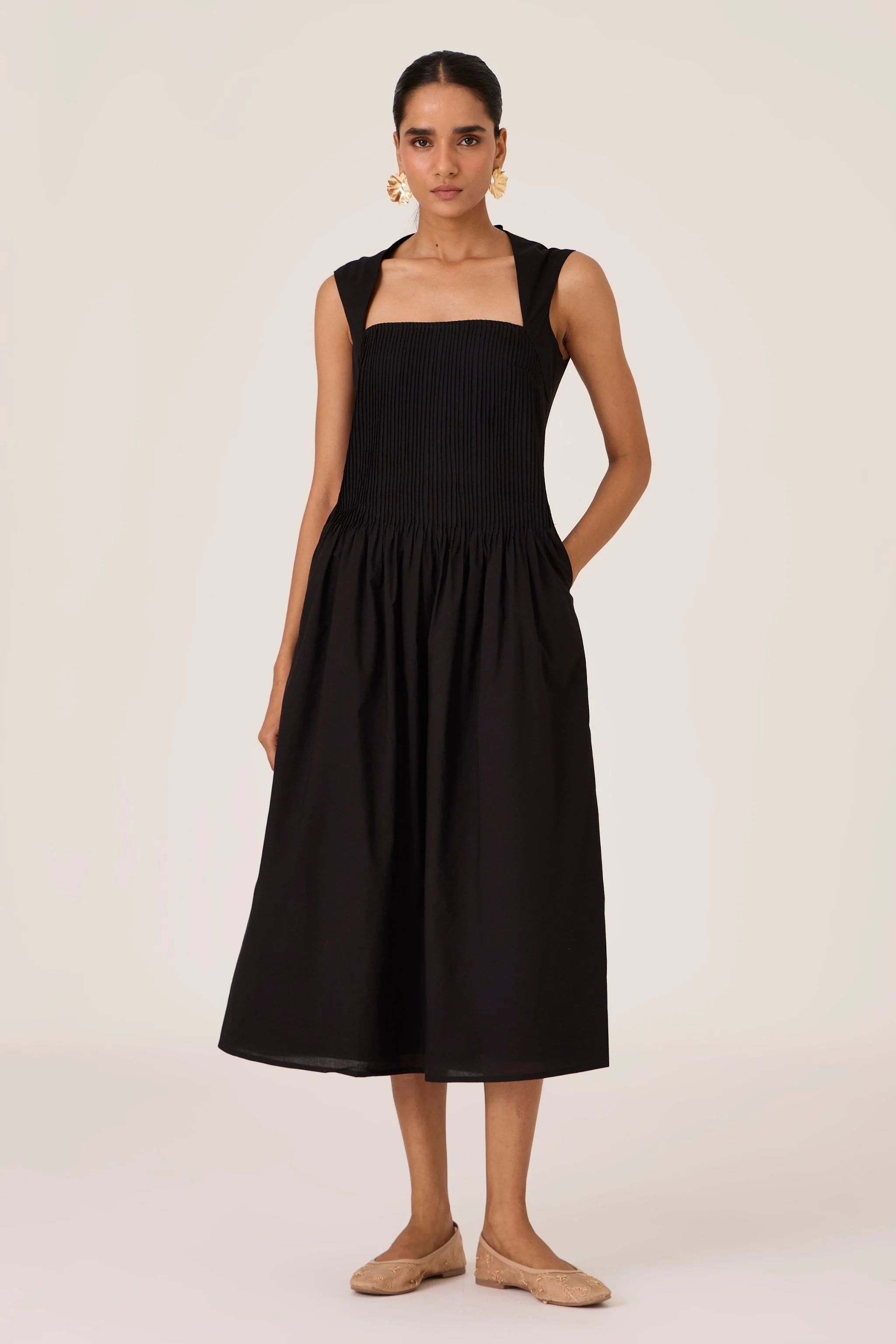Ziva Black Pleated Midi Dress - Image 4