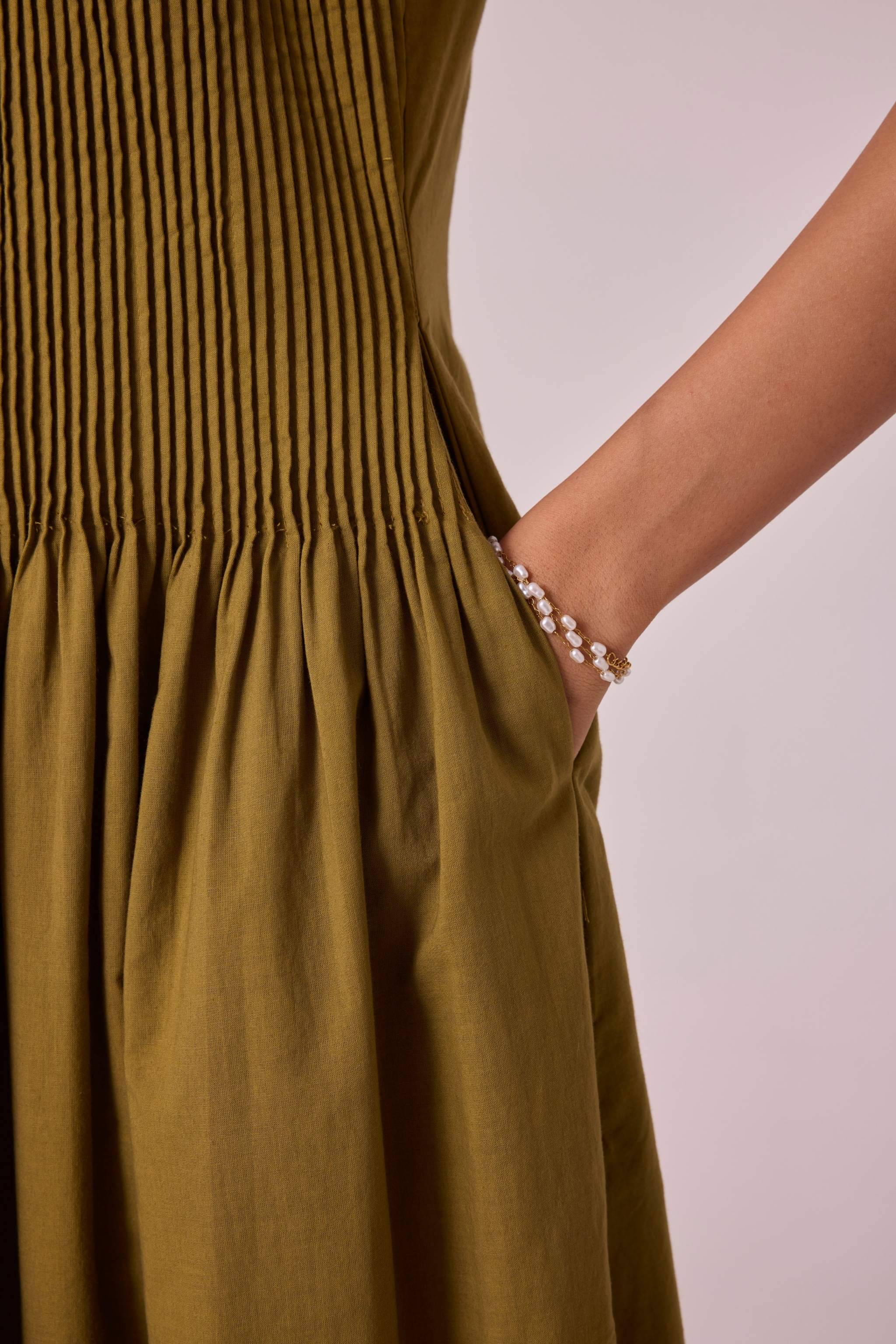 Ziva Olive Pleated Midi Dress - Image 5